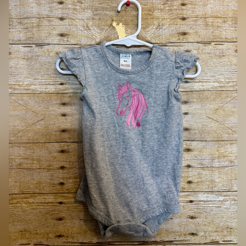 Carhartt horse bodysuit 🛍